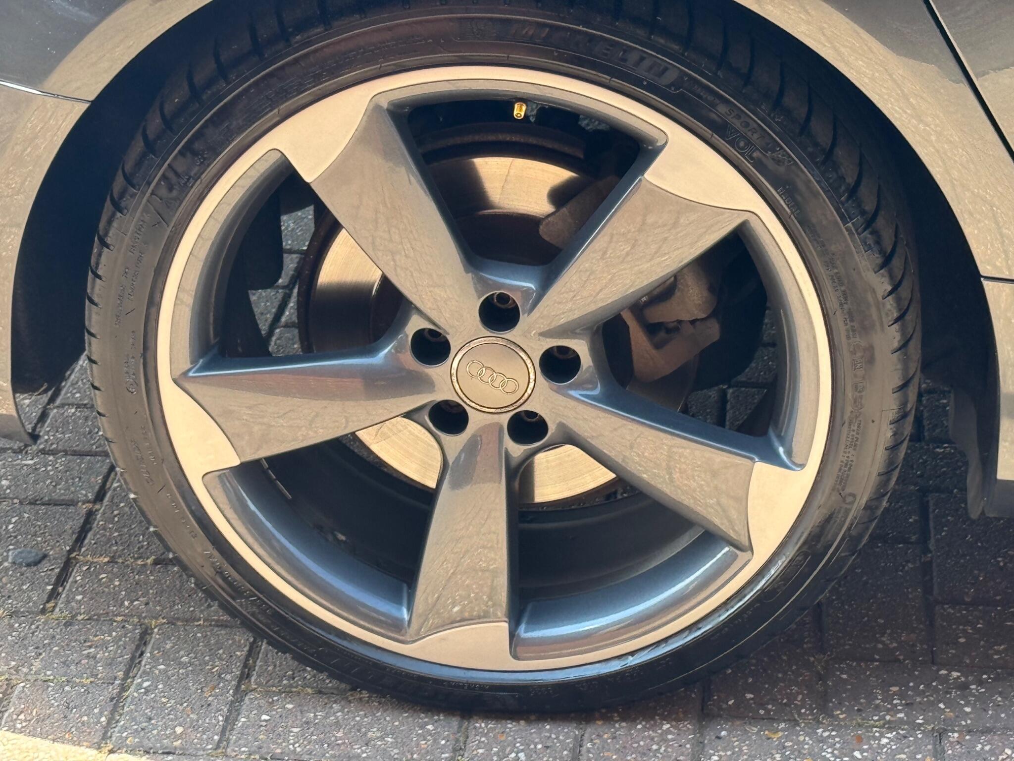 Audi A6 Avant view 38