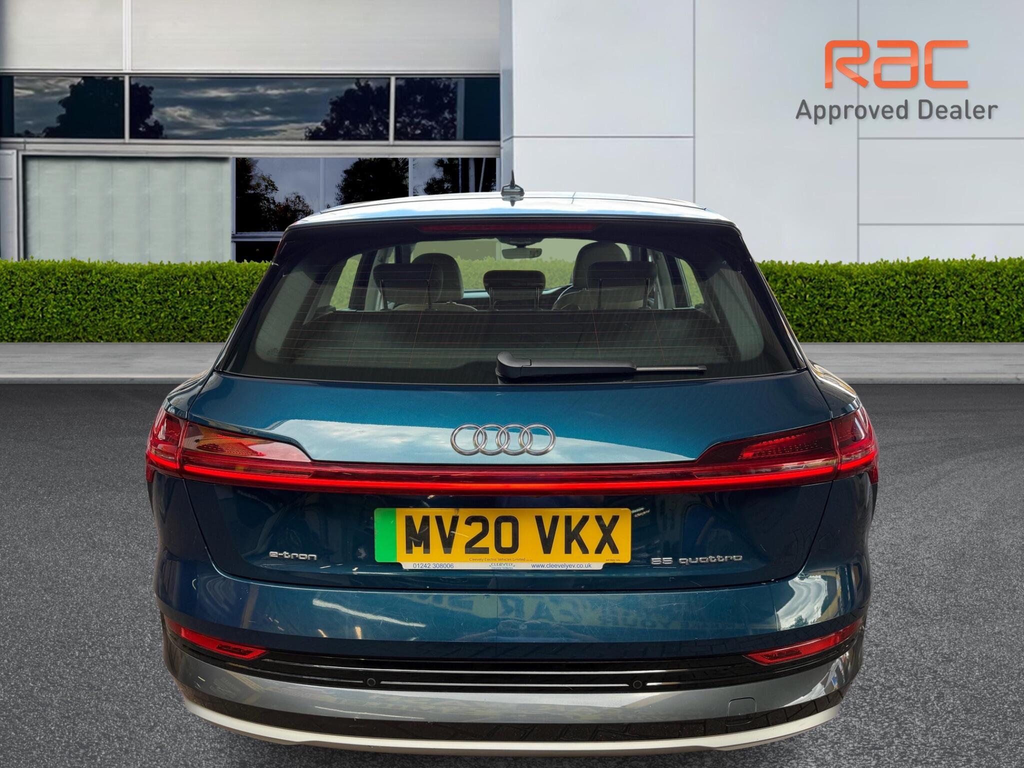 Audi E-Tron view 16