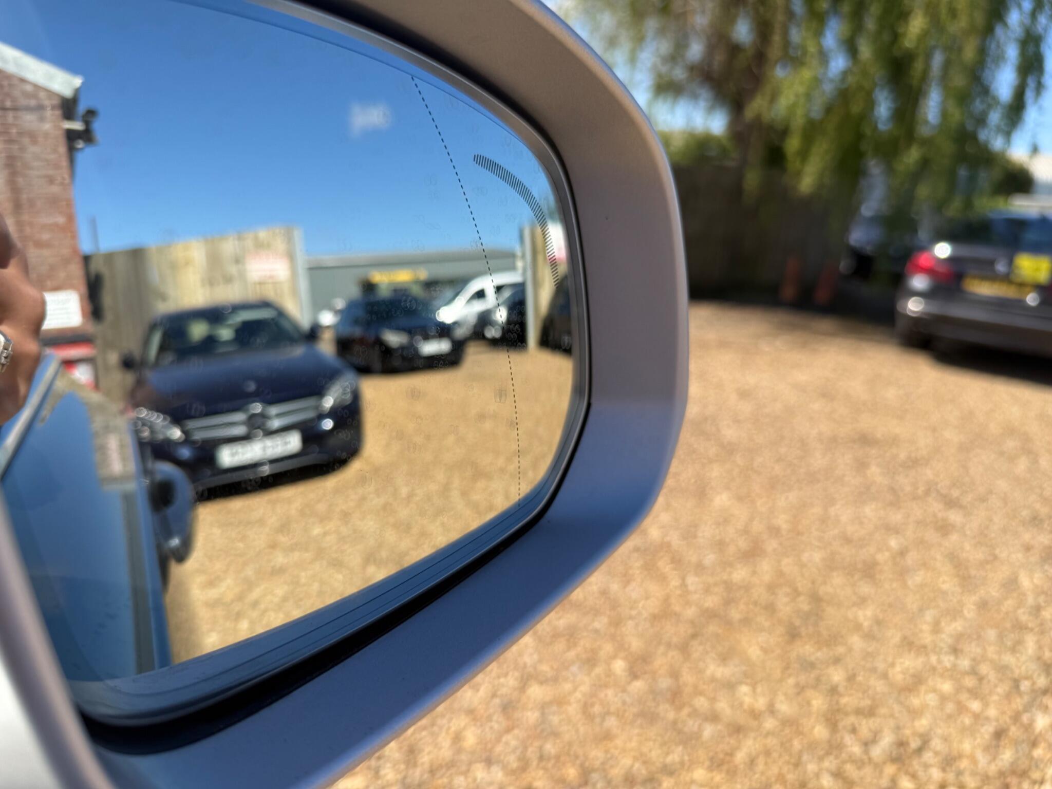 Volvo XC90 view 44