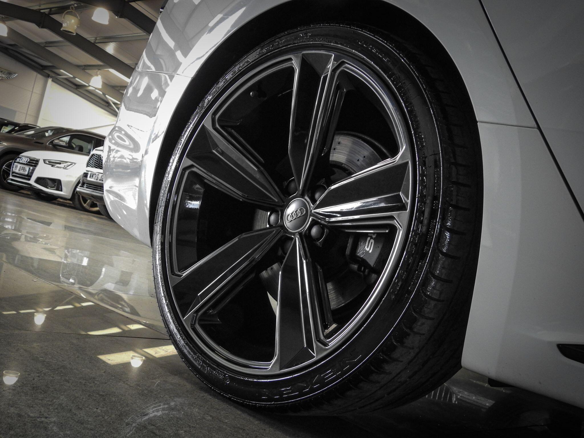 Audi RS5 view 22