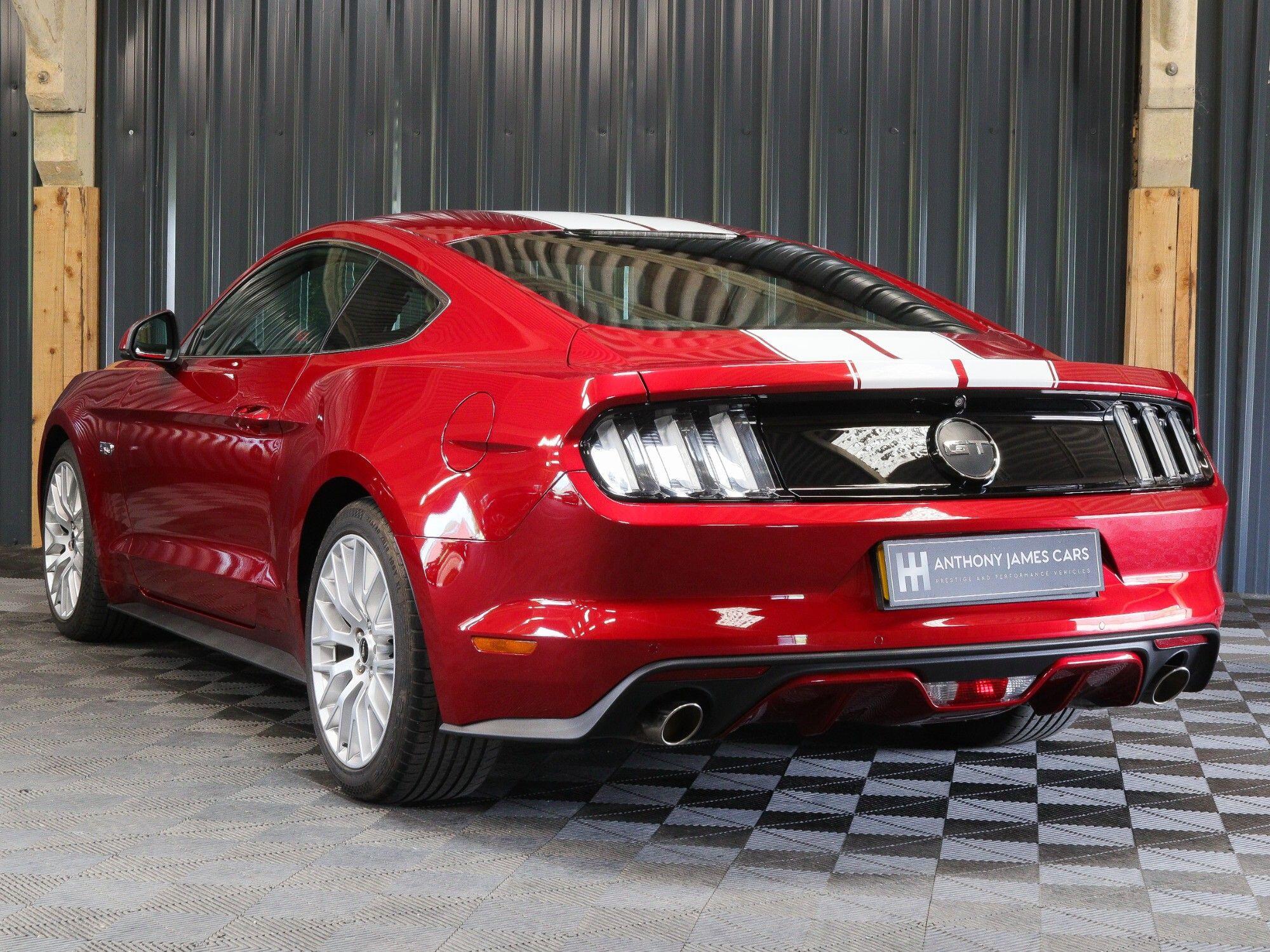 Ford Mustang view 28