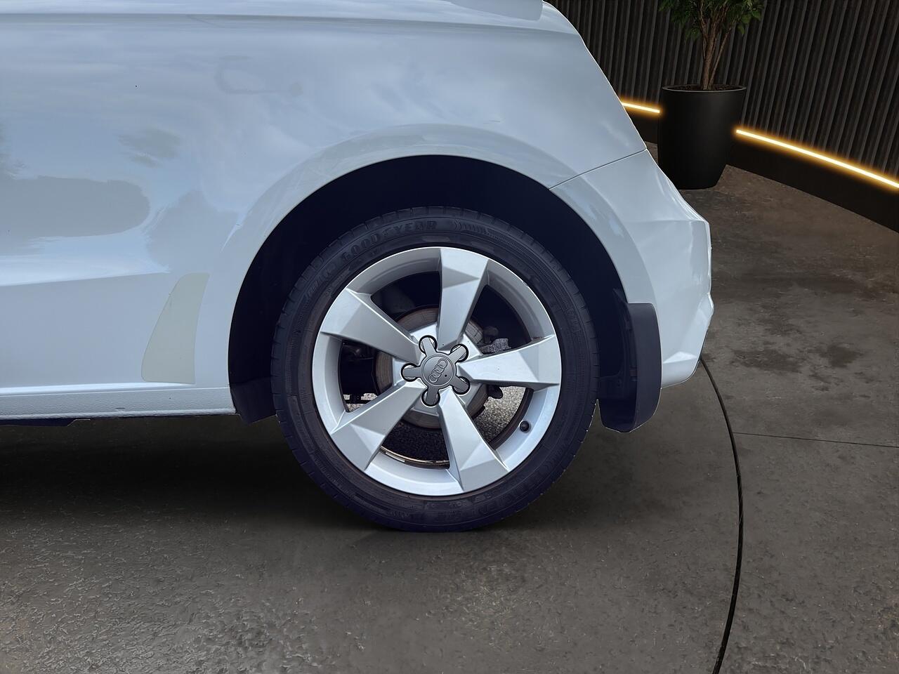 Audi A1 view 27