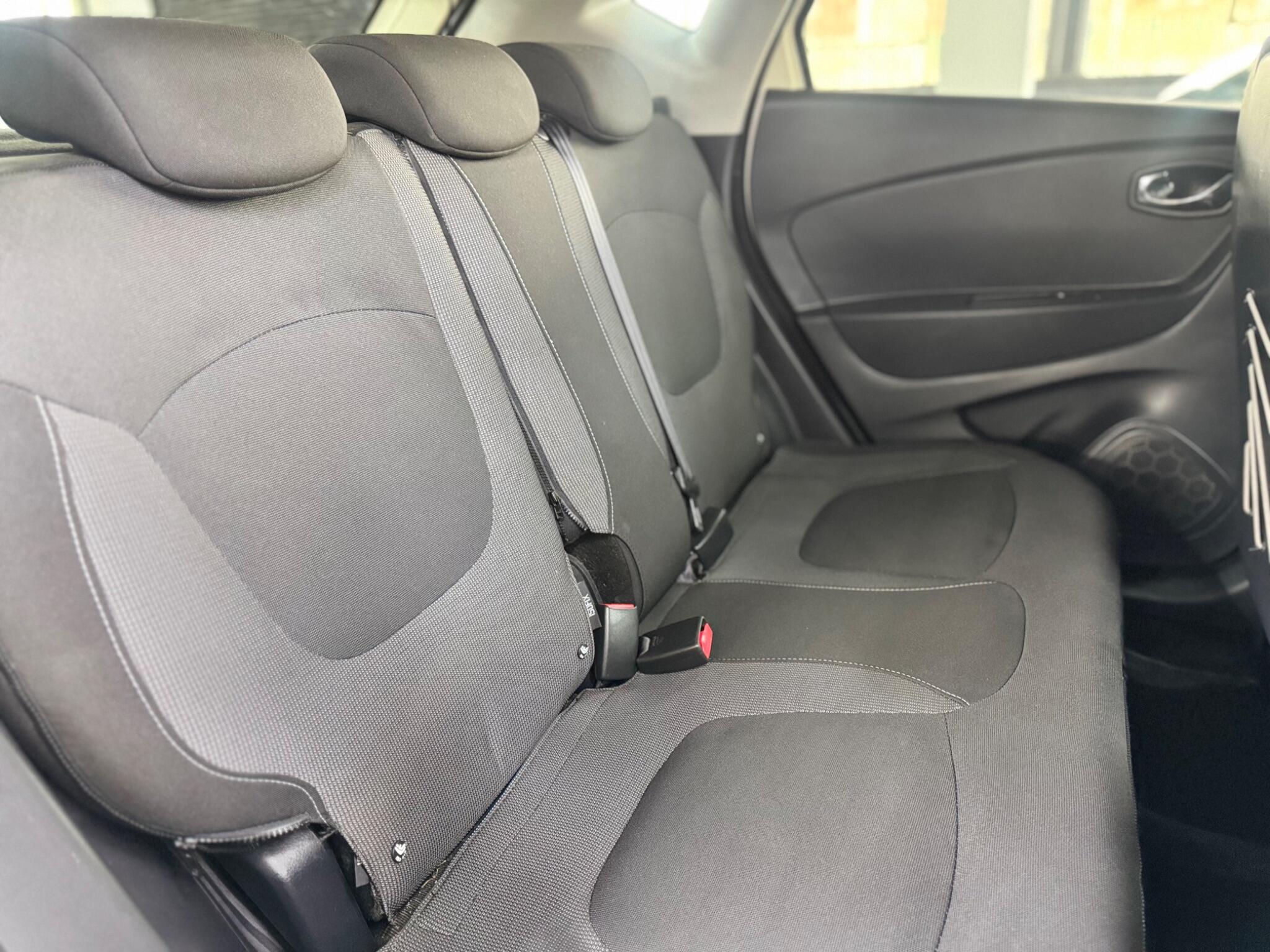 Renault Captur view 22