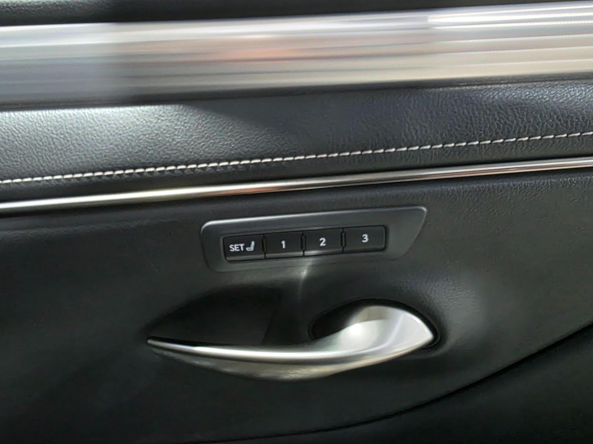 Lexus Es view 15