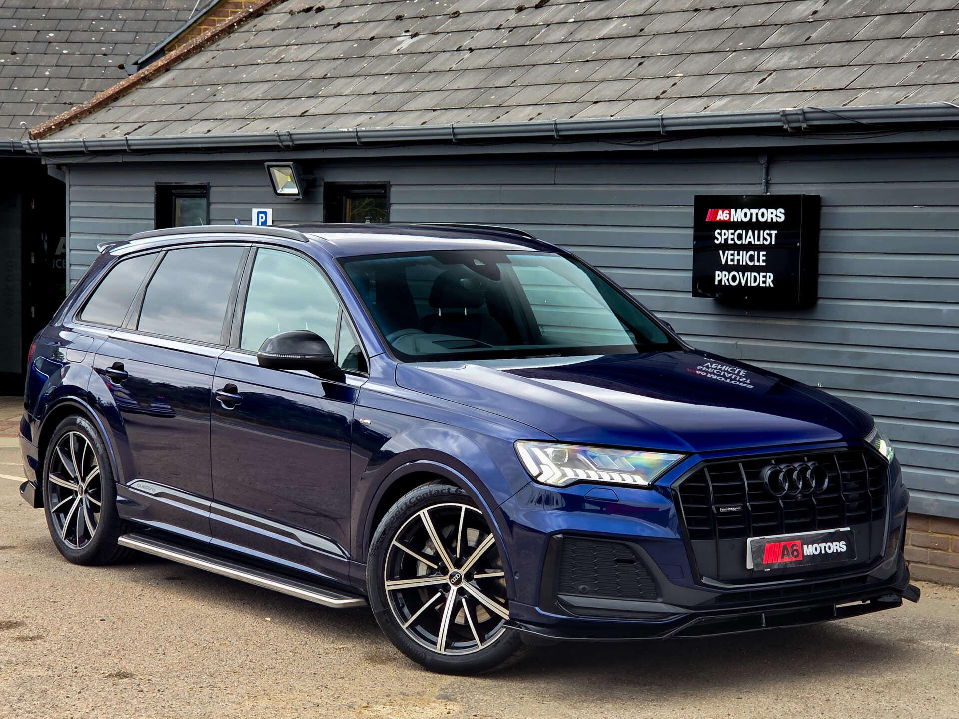Audi Q7 main image