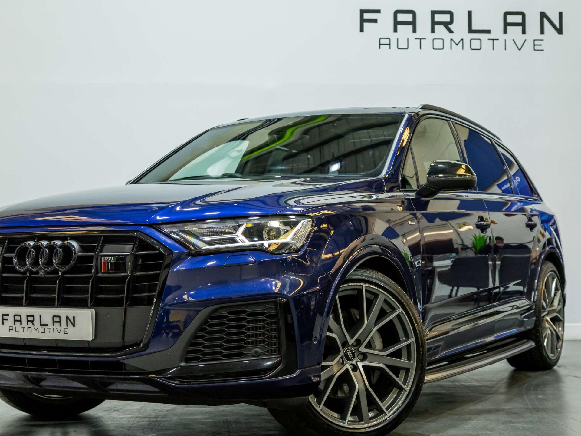 Audi Q7 view 14