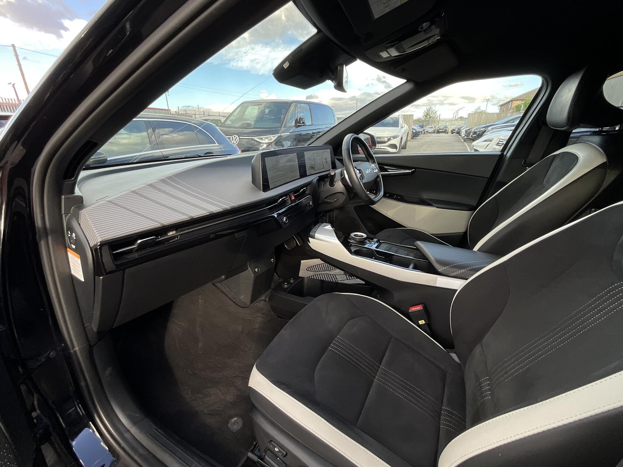 Kia Ev6 view 16