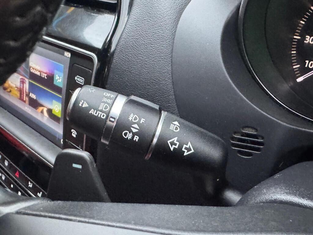 Jaguar F-Pace view 27