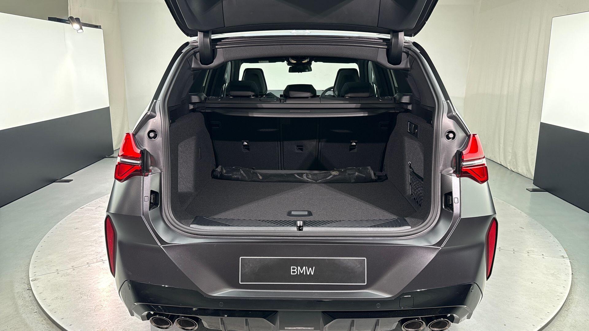 BMW X3 view 13