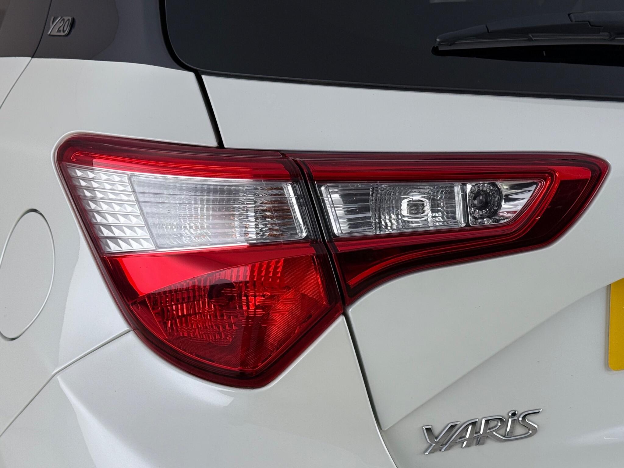 Toyota Yaris view 11