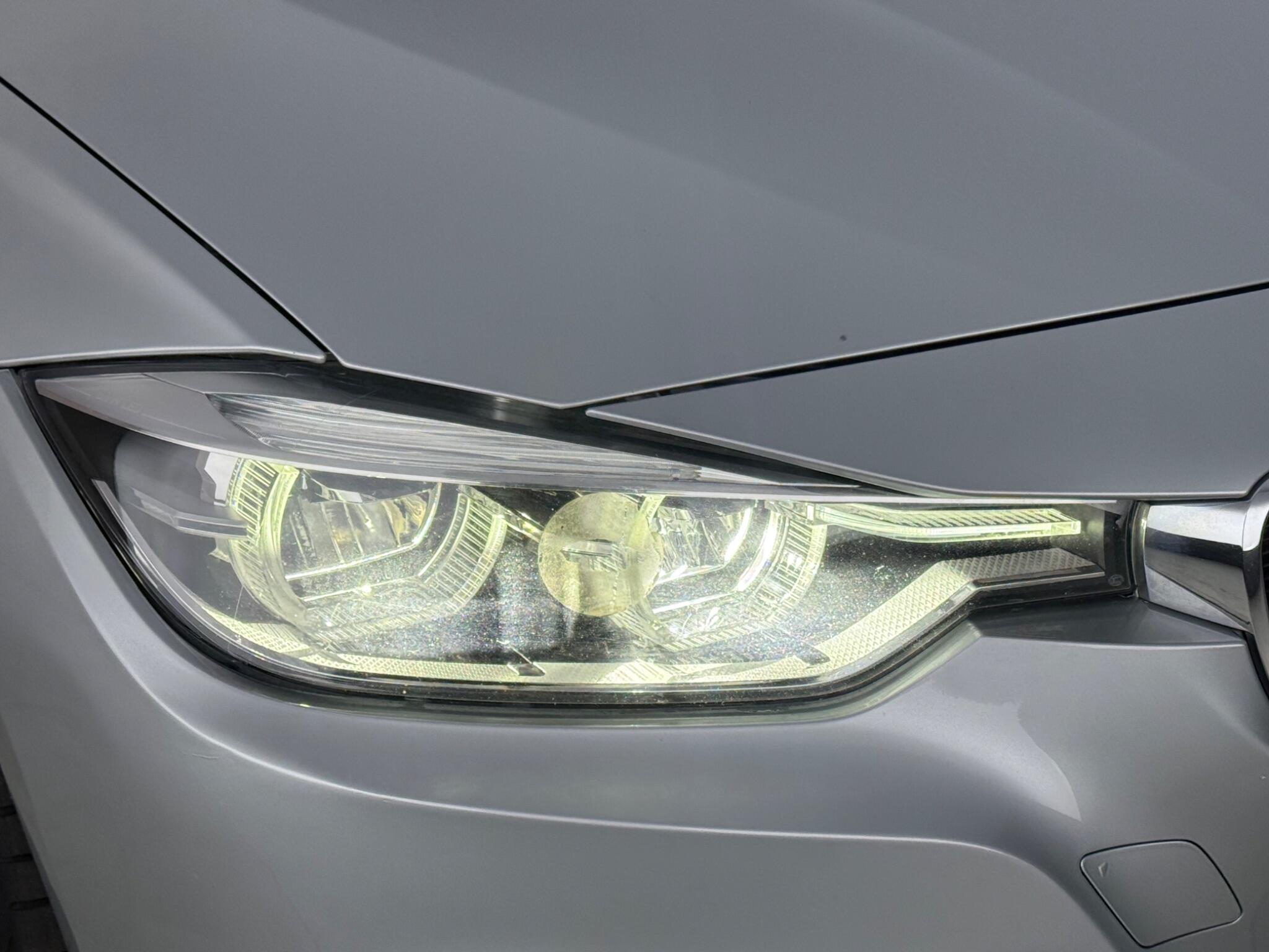 BMW 3 Series view 12