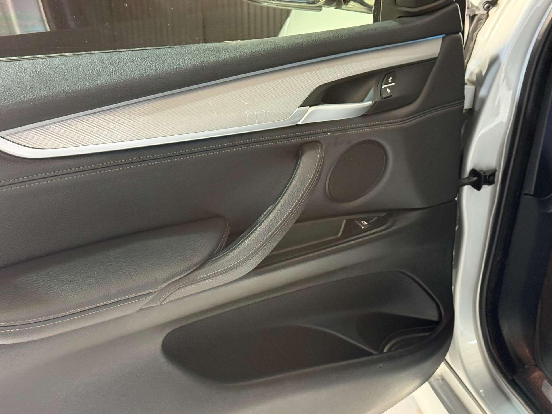 BMW X5 X5 view 16