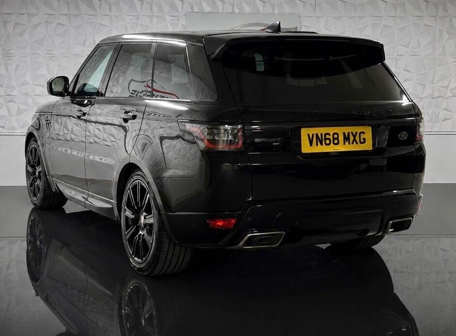 Land Rover Range Rover Sport view 4