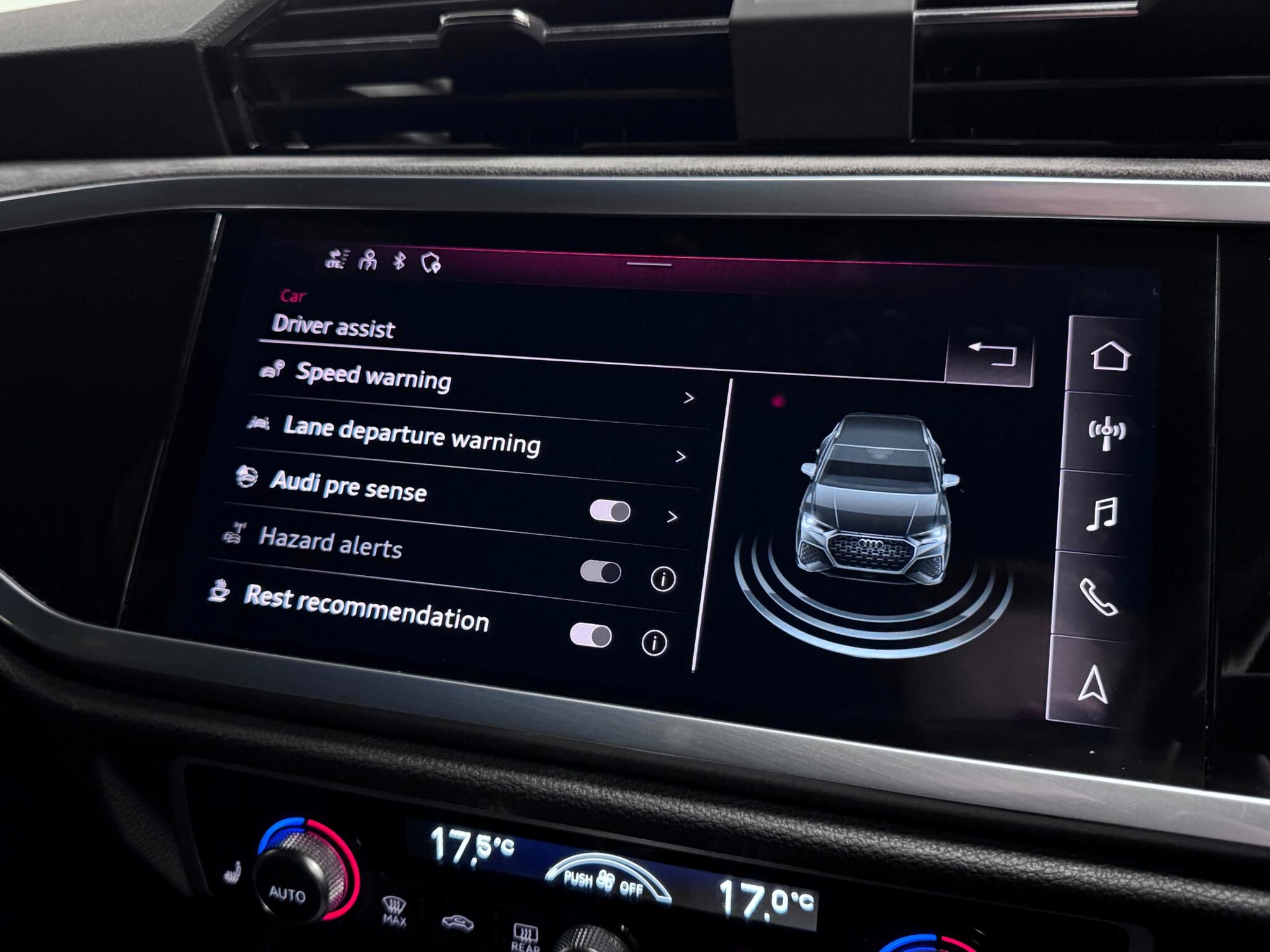 Audi RS Q3 view 54