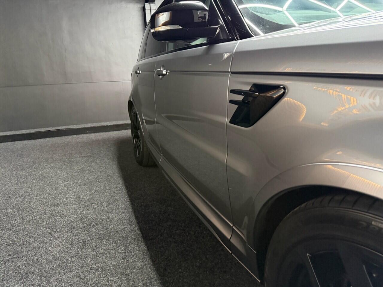 Land Rover Range Rover Sport view 19