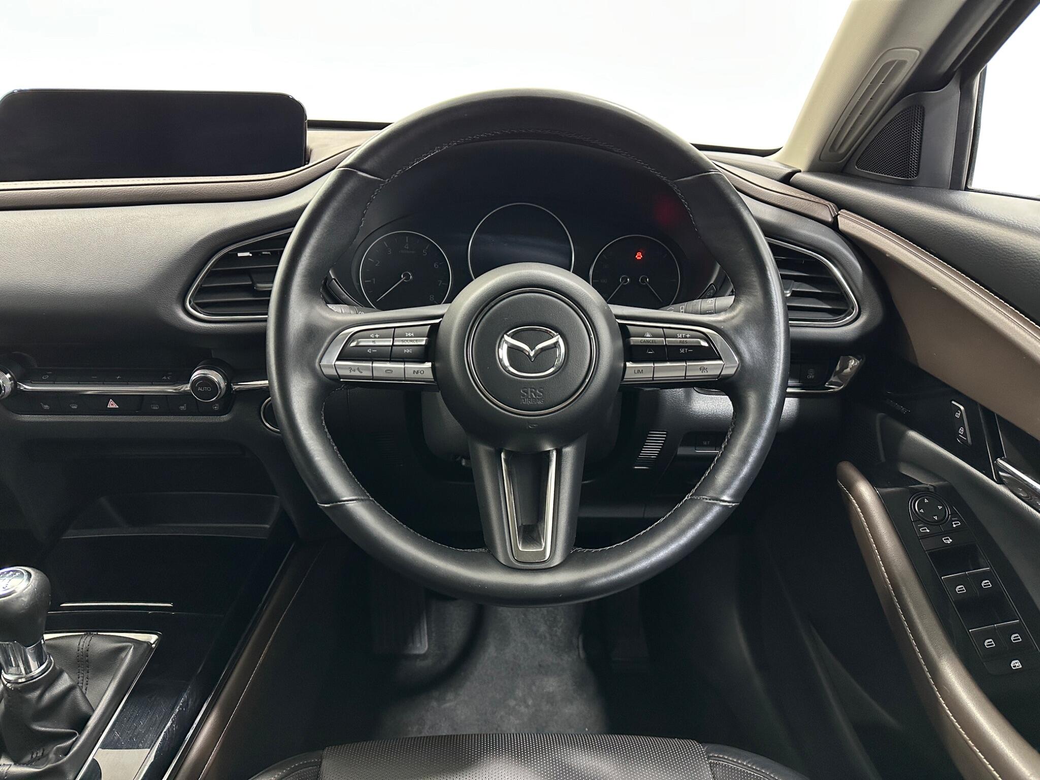 Mazda CX-30 view 13
