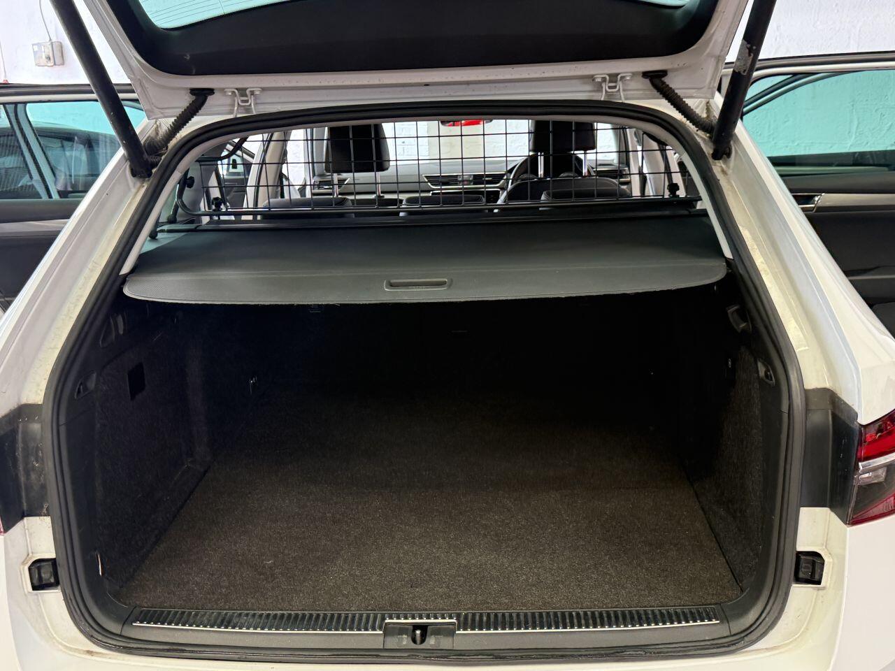 Skoda Superb view 17
