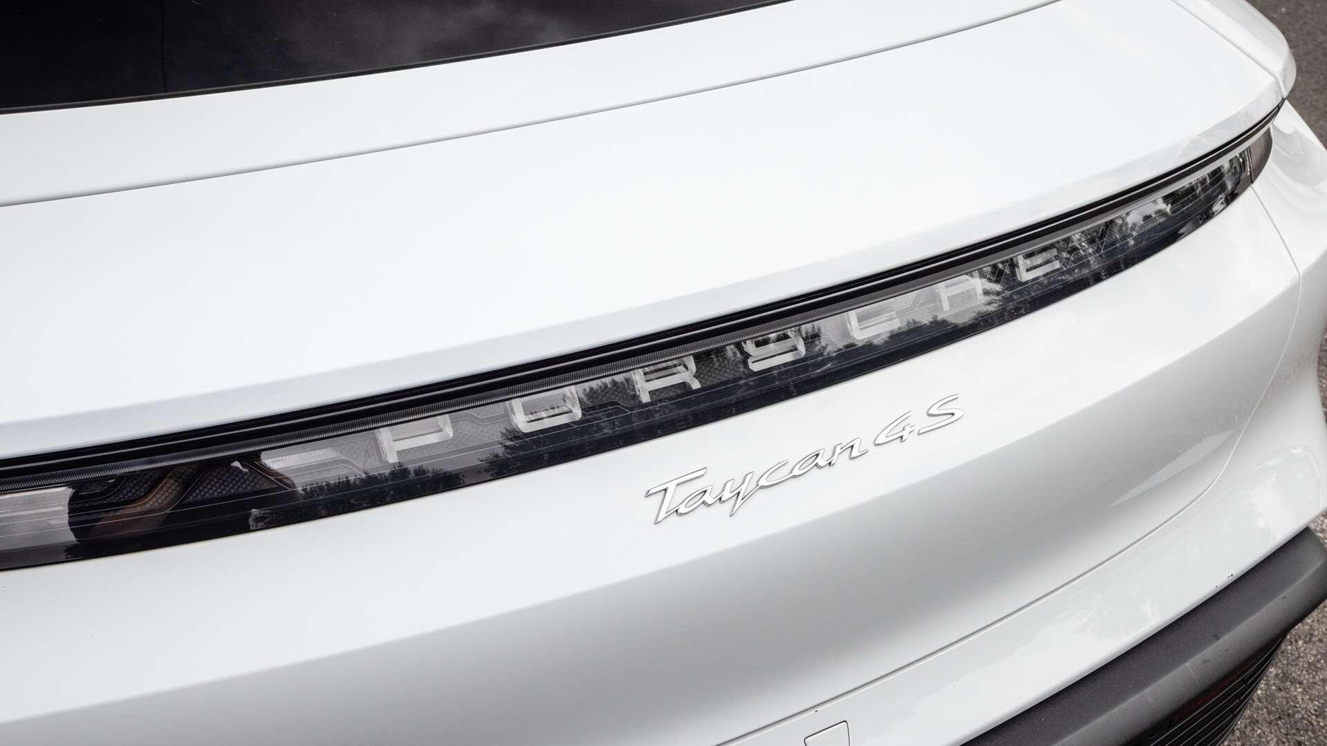 Porsche Taycan view 31