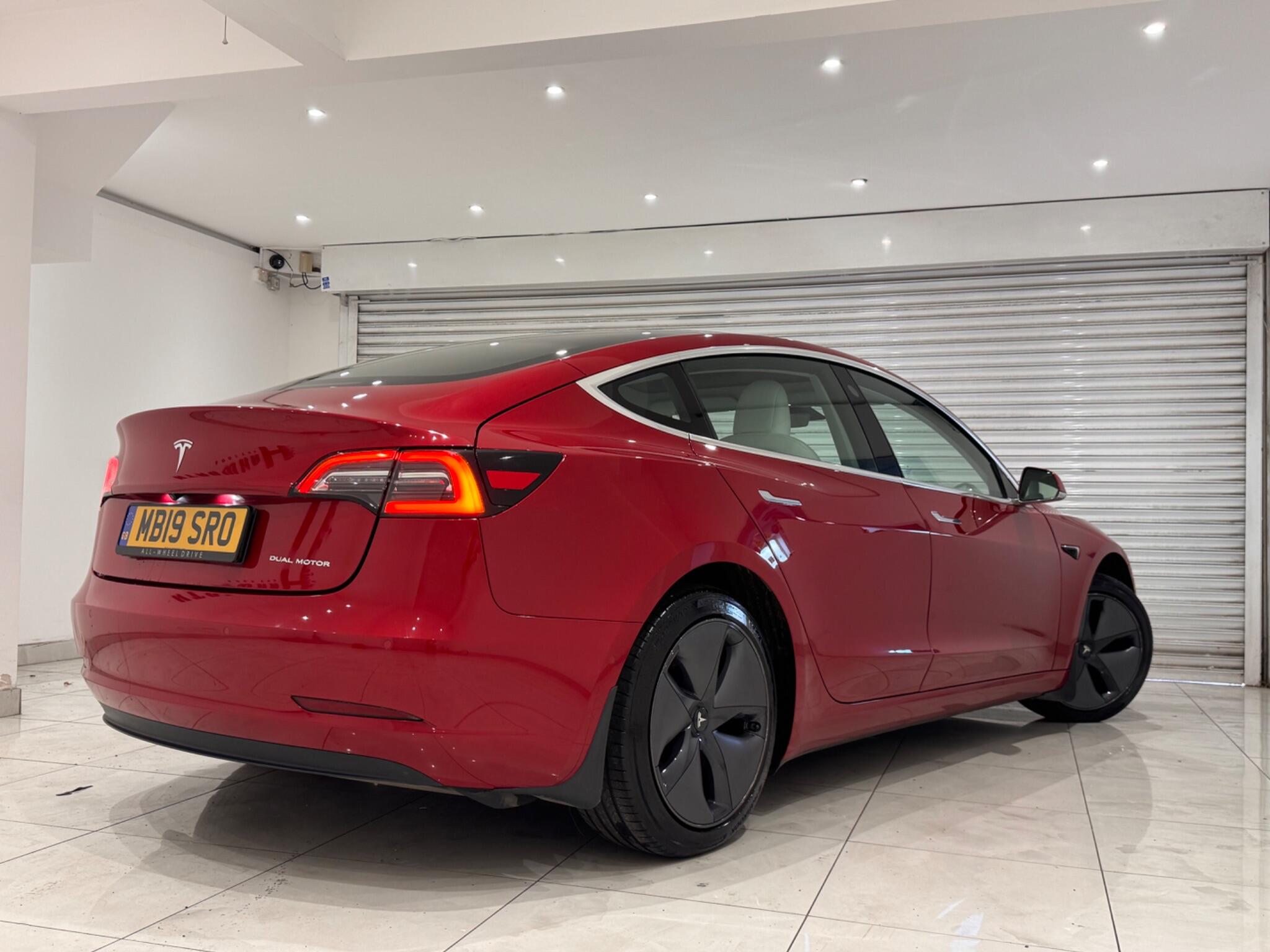 Tesla Model 3 view 3