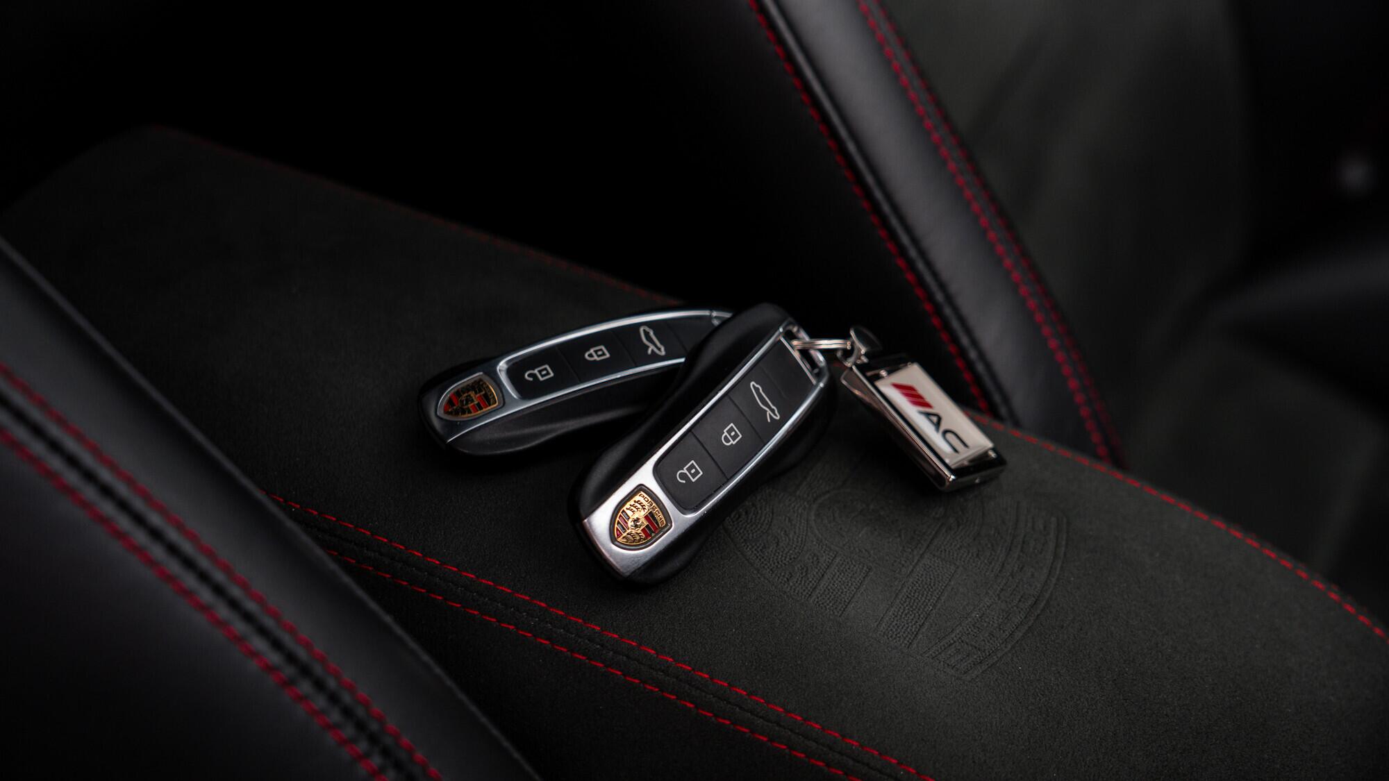 Porsche 911 view 62
