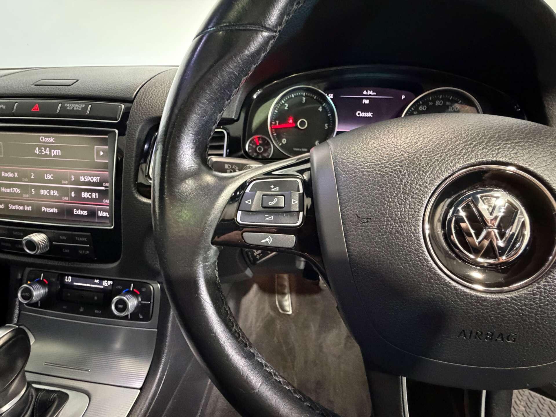 Volkswagen Touareg view 37