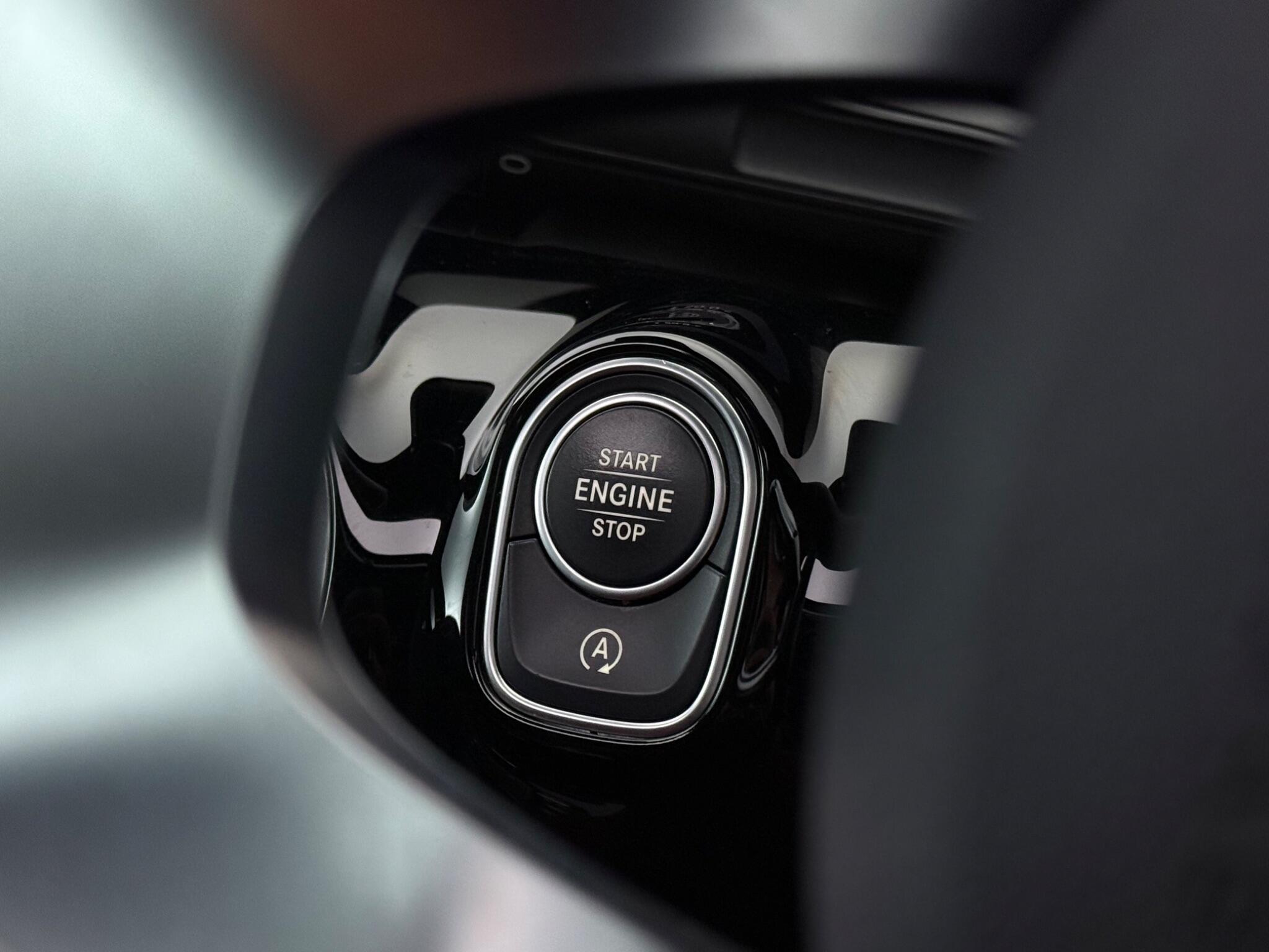 Mercedes-Benz Cla view 22