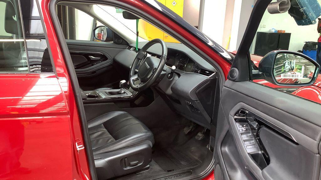 Land Rover Range Rover Evoque view 11