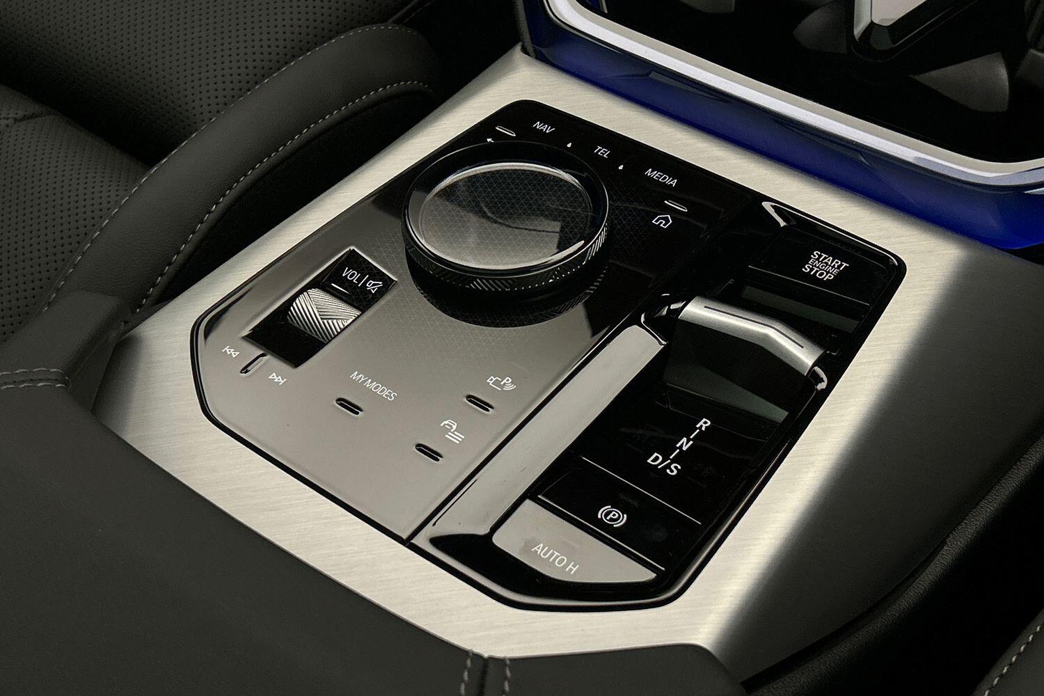 BMW X3 view 10
