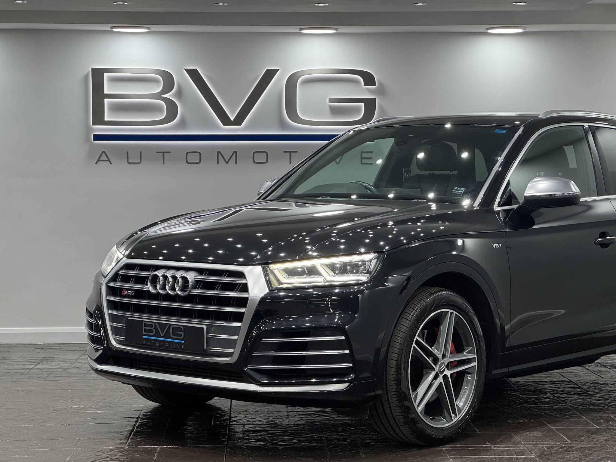 Audi SQ5 view 13