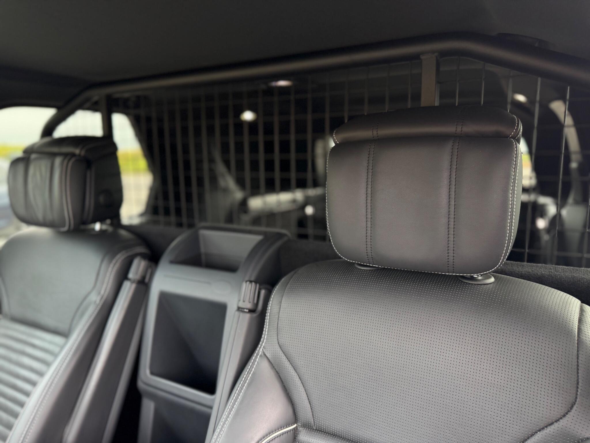 Land Rover Discovery 3 view 18