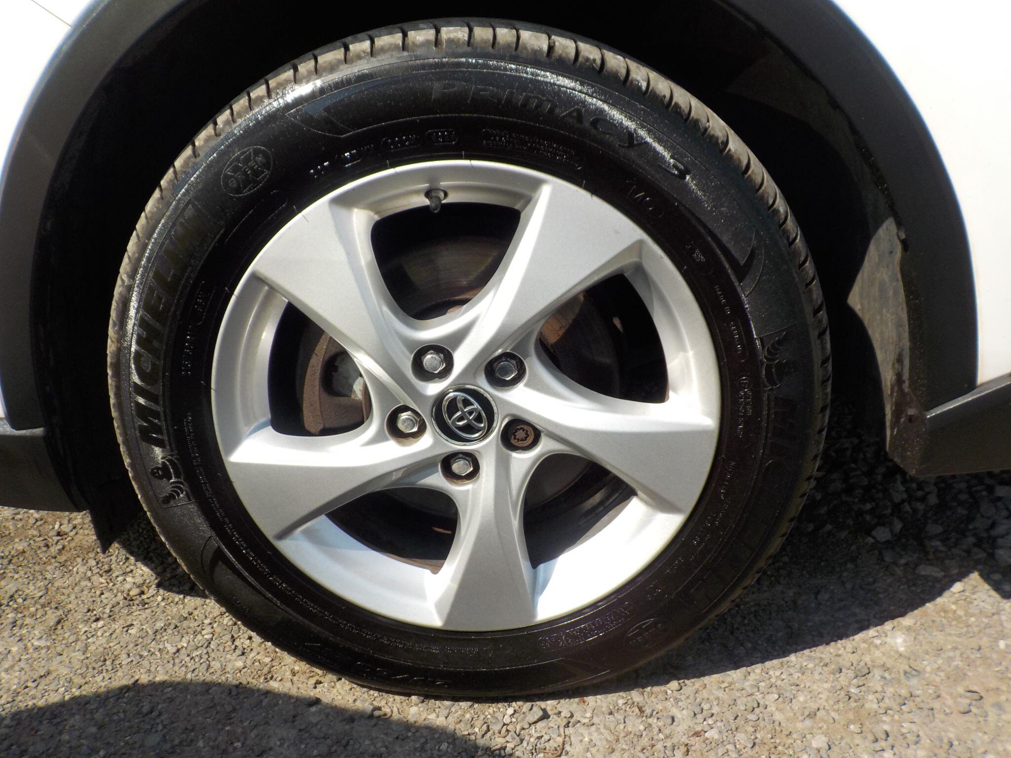 Toyota C-HR 1.2 VVT-i Icon Euro 6 (s/s) 5dr
