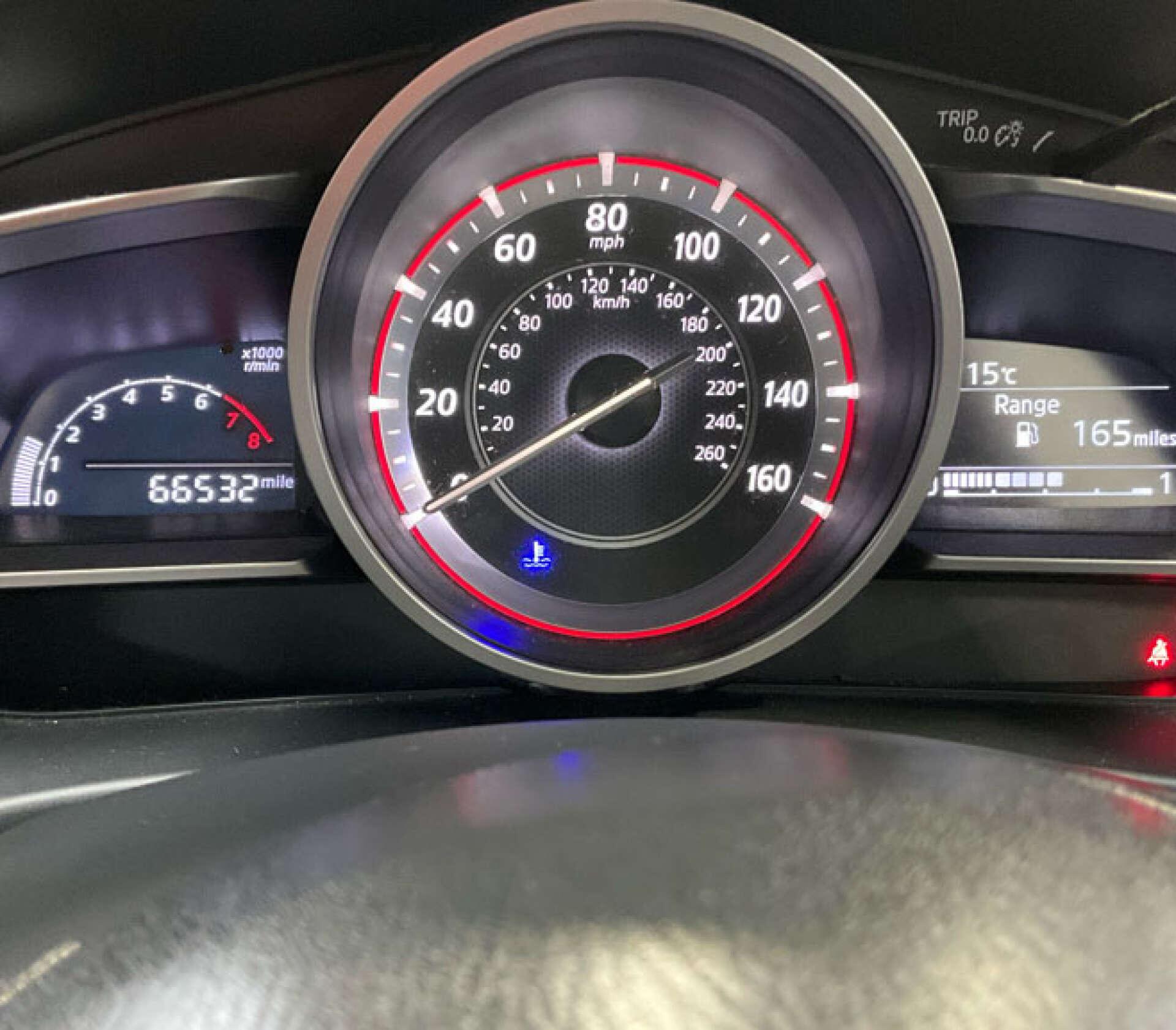 Mazda Mazda3 view 6