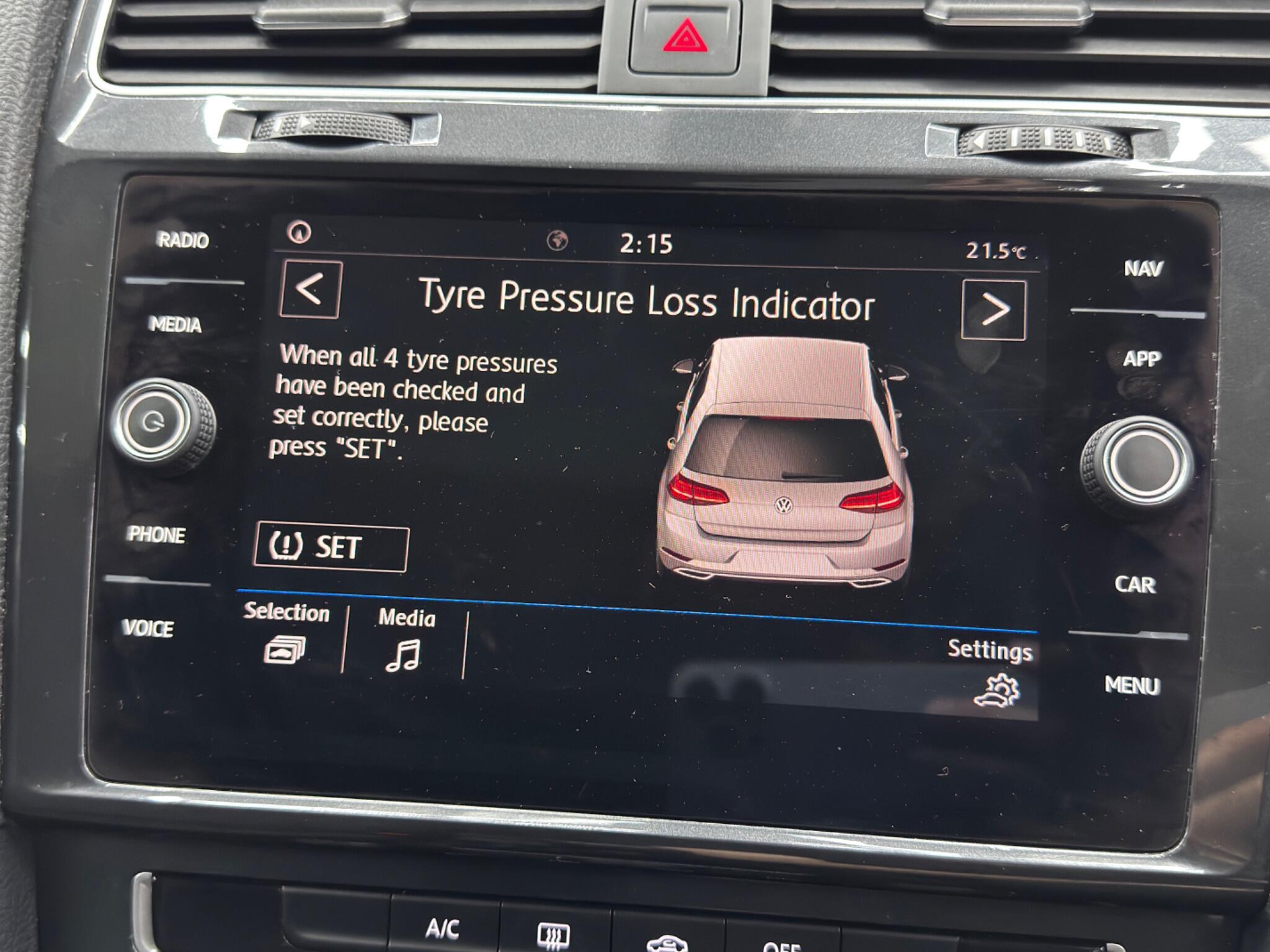 Volkswagen Golf view 32