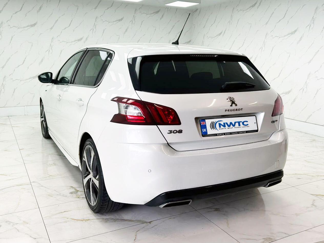 Peugeot 308 view 9