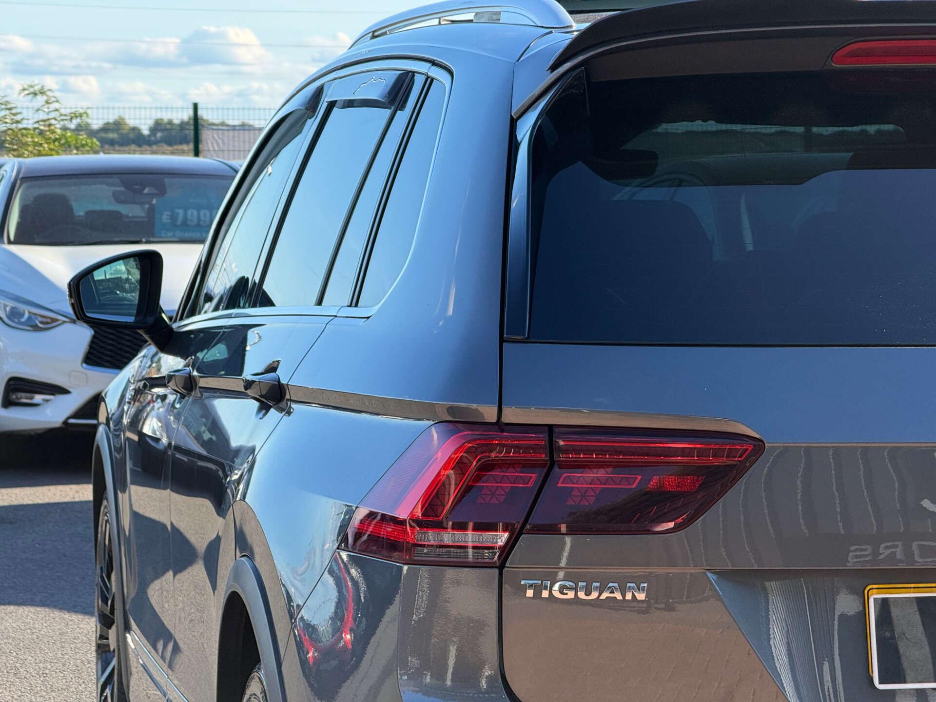 Volkswagen Tiguan view 26