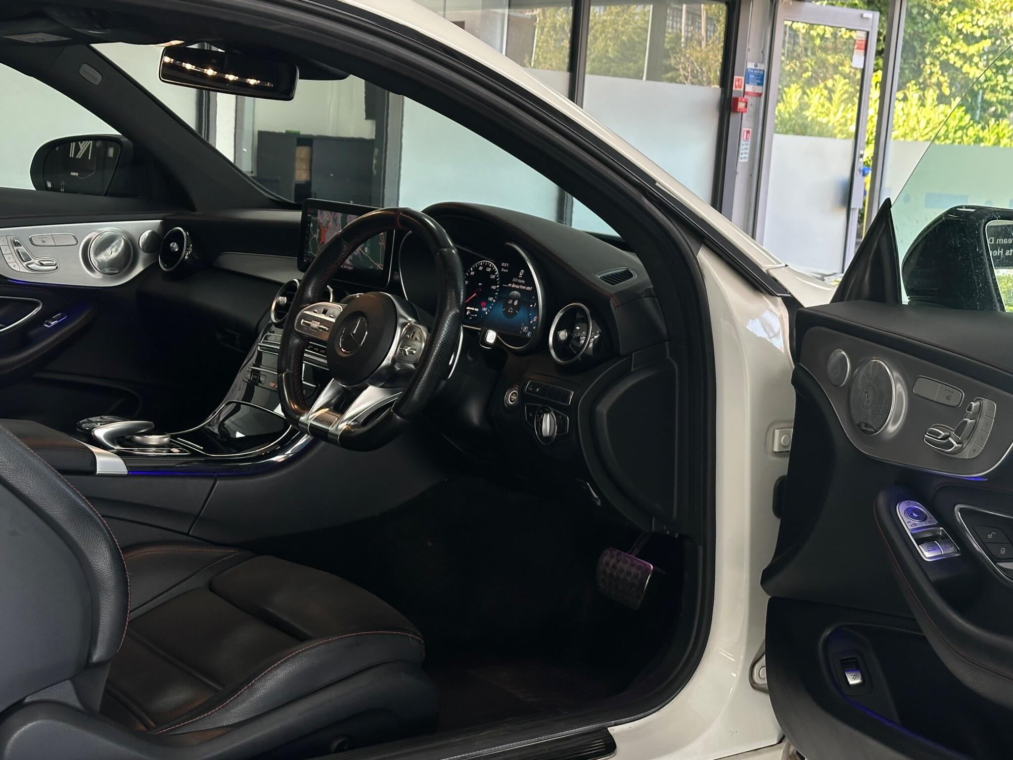 Mercedes-Benz C Class view 21