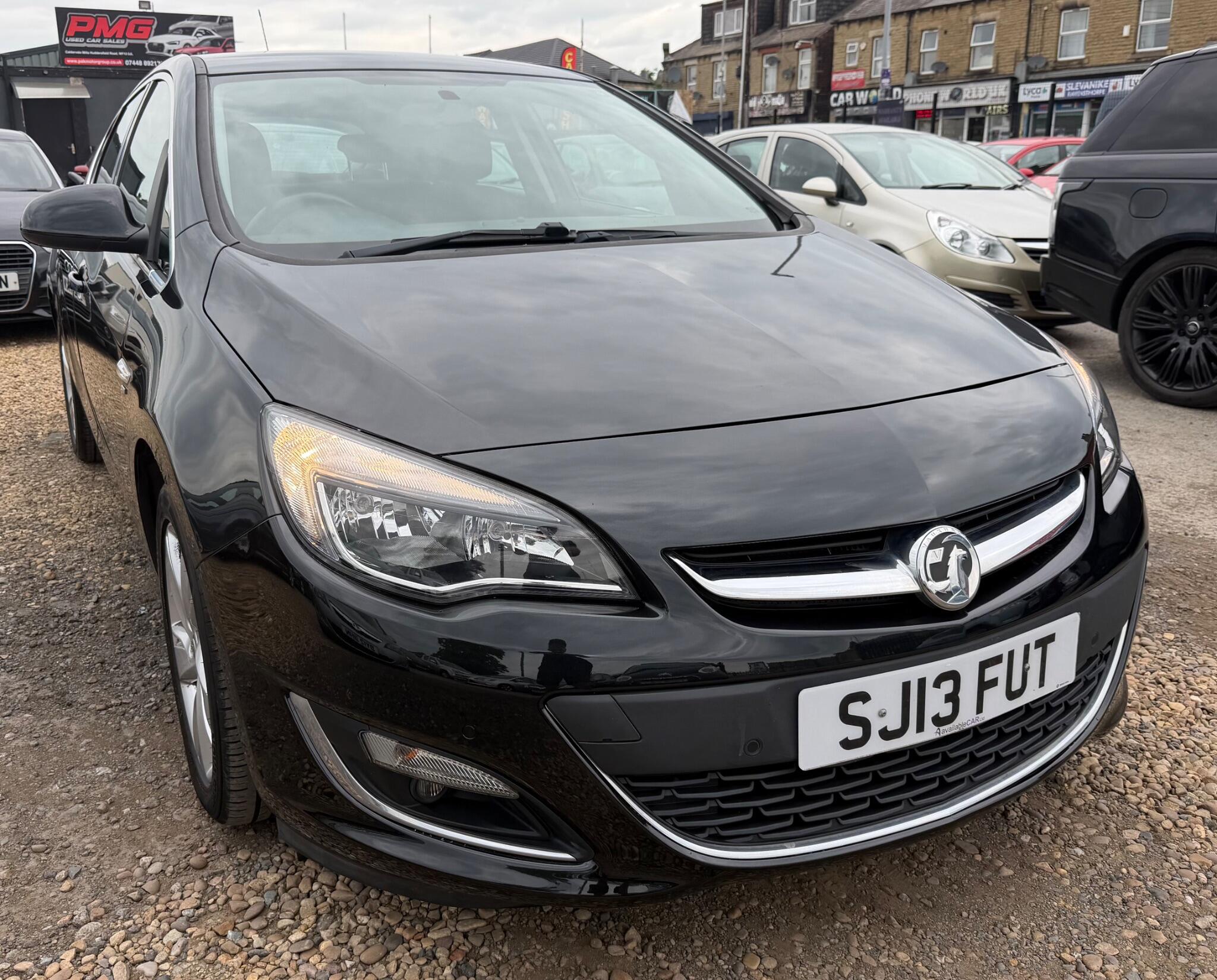 2013 Vauxhall Astra 1.6 16v SRi Auto Euro 5 5dr • 52,962 miles