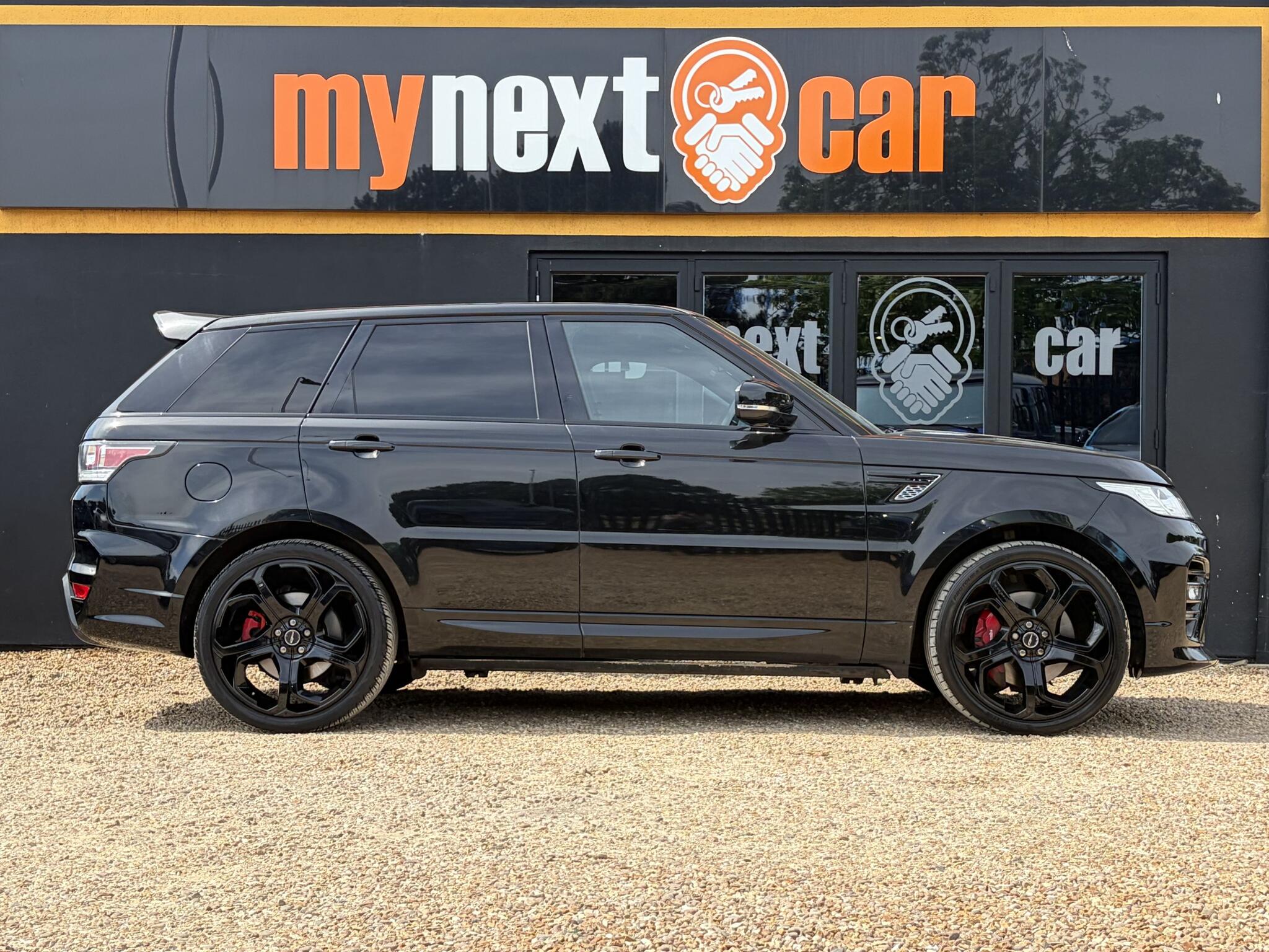 Land Rover Range Rover Sport view 13