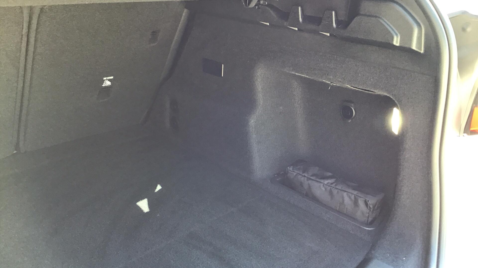 BMW iX1 view 36
