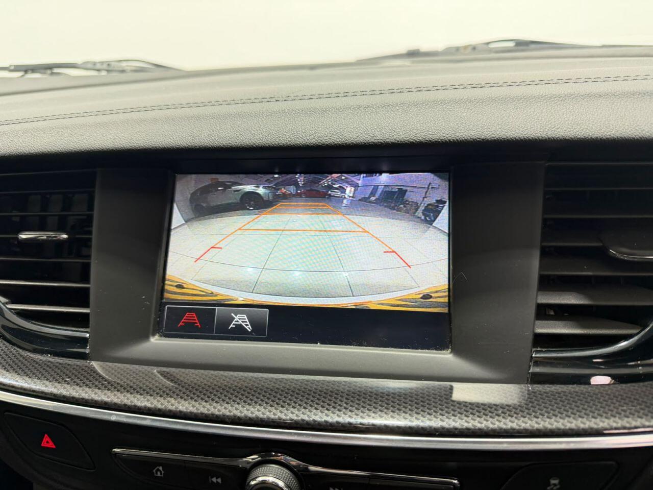 Vauxhall Insignia view 23