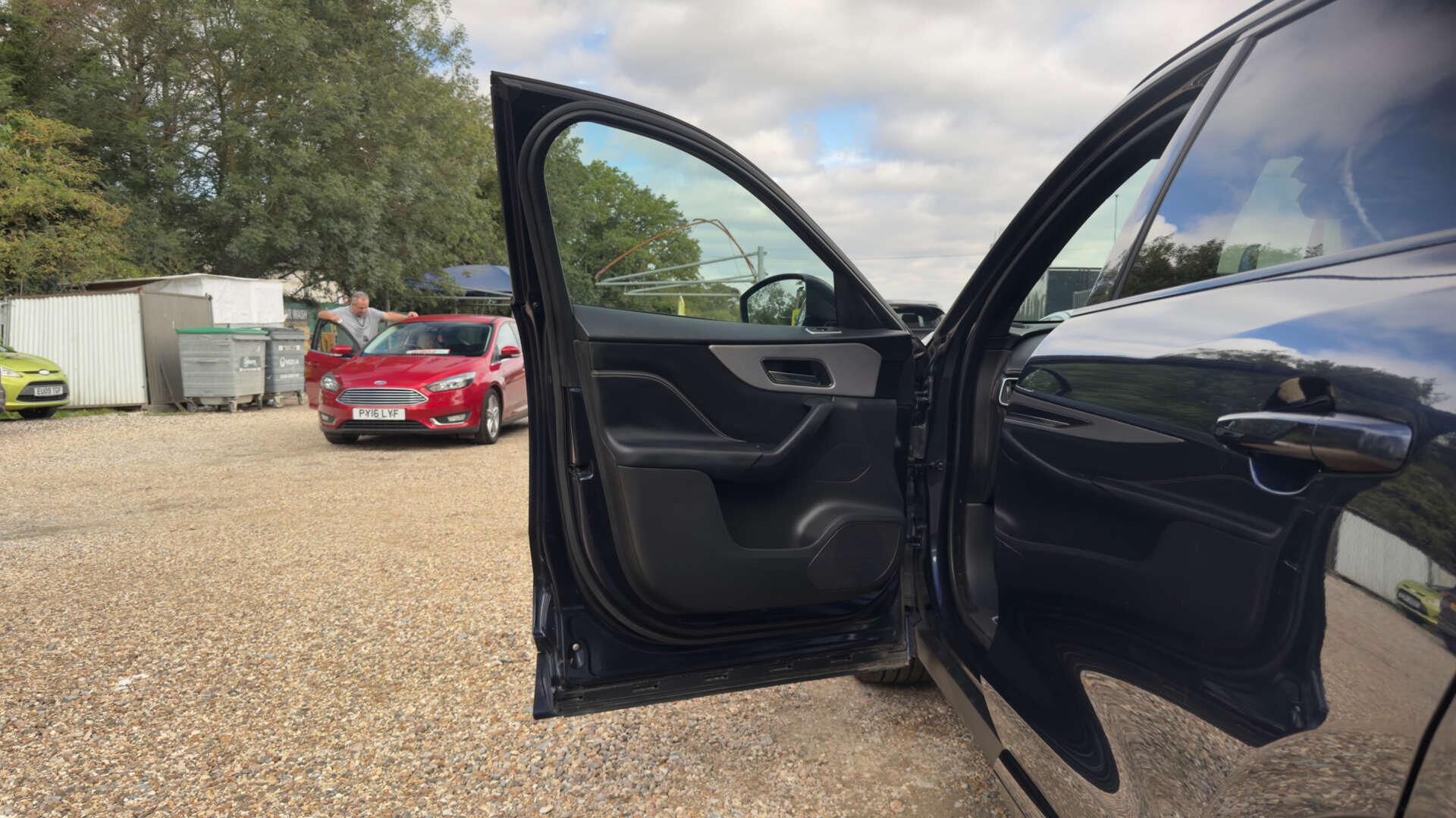 Jaguar F-Pace view 42
