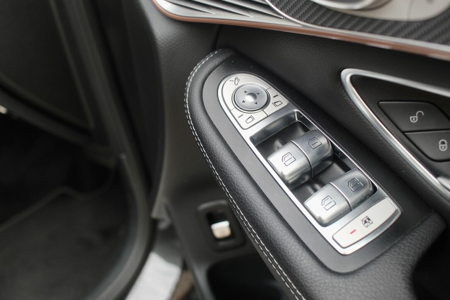 Mercedes-Benz Eqc view 40