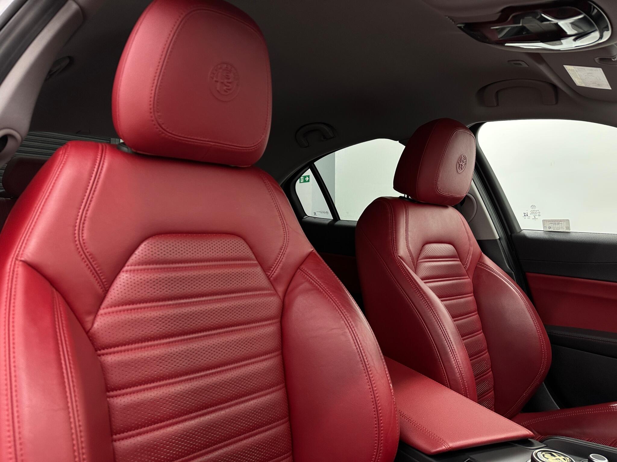 Alfa Romeo Giulia view 33