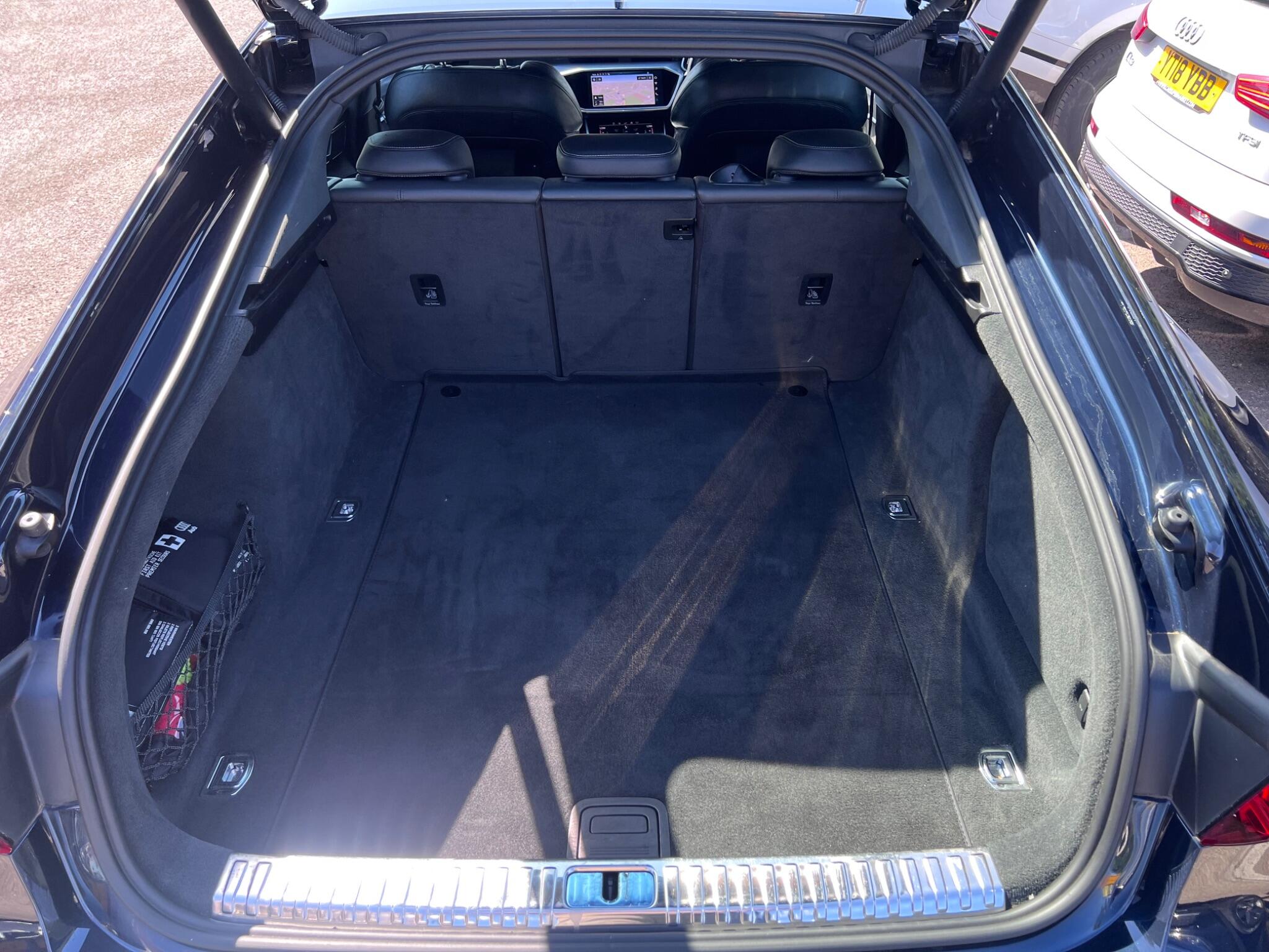 Audi A7 view 41