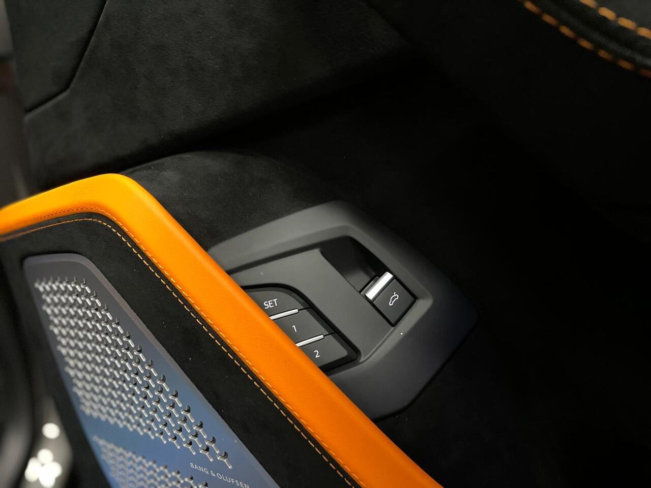Lamborghini Urus view 23