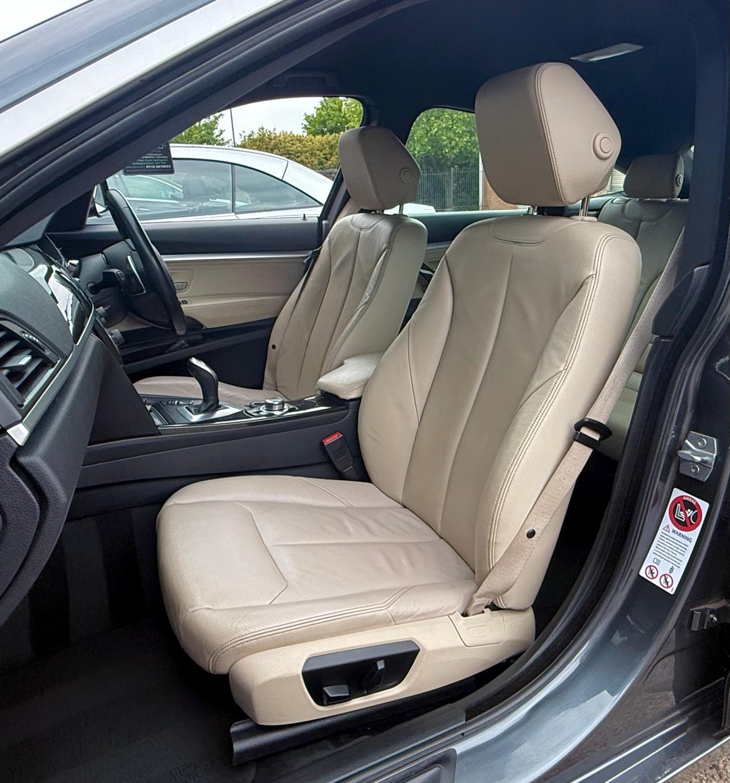 BMW 3 Series view 16