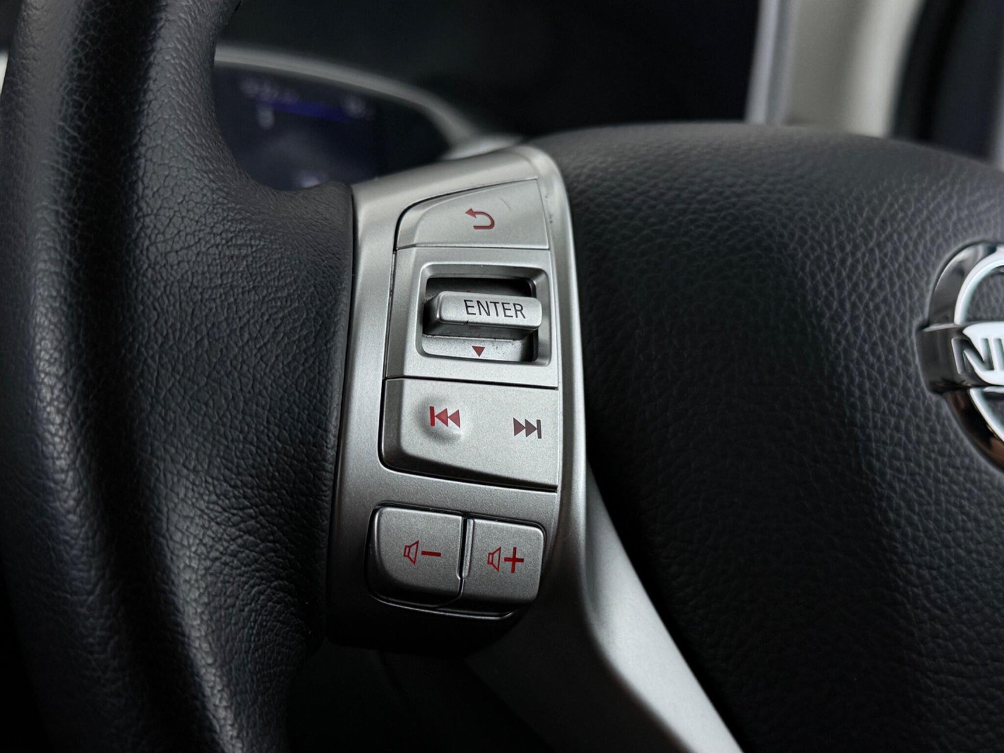 Nissan Navara view 15