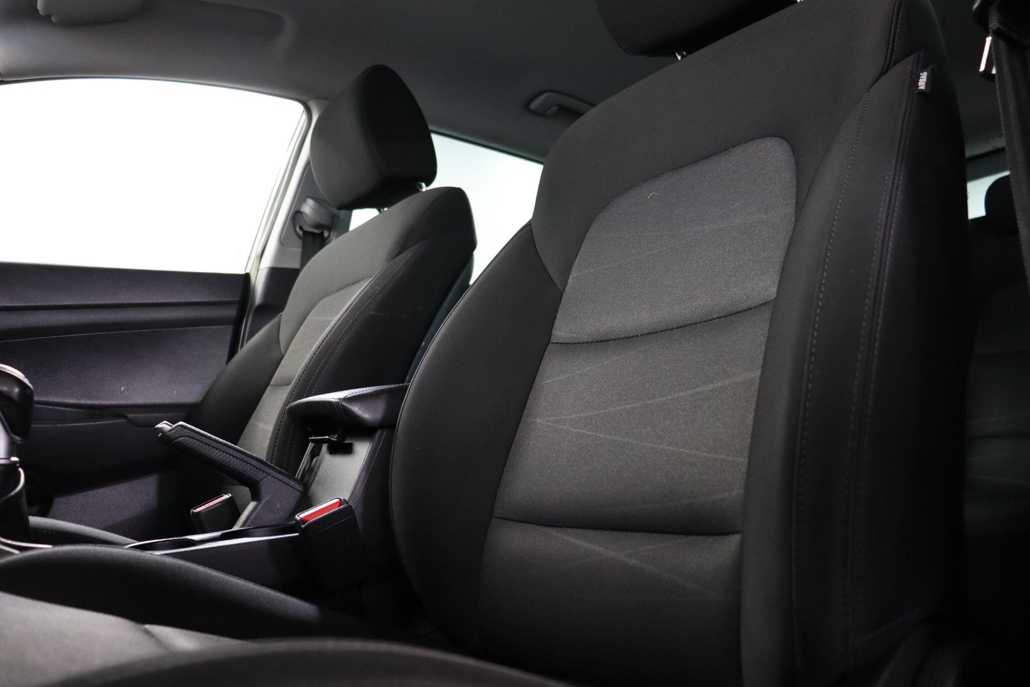 Hyundai Tucson view 42