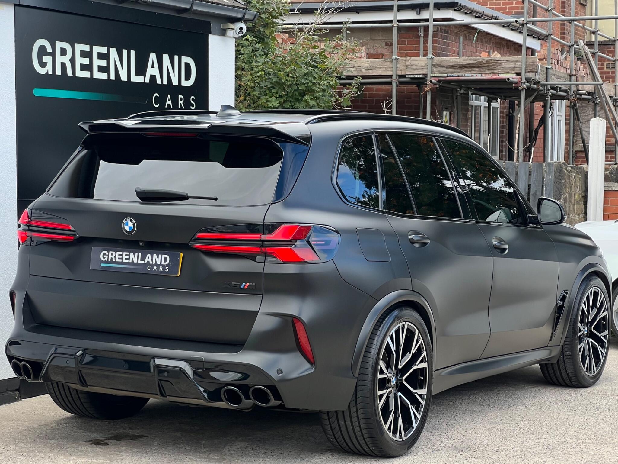 BMW X5 view 2