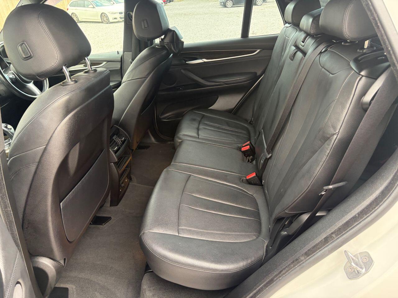 BMW X5 view 22